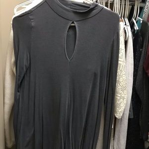 American Eagle long sleeve gray shirt